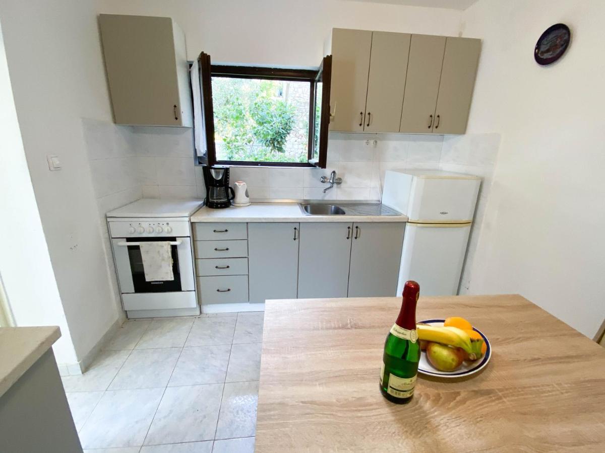Seaview & Beachfront Apartments Jakov Donji Okrug  Εξωτερικό φωτογραφία